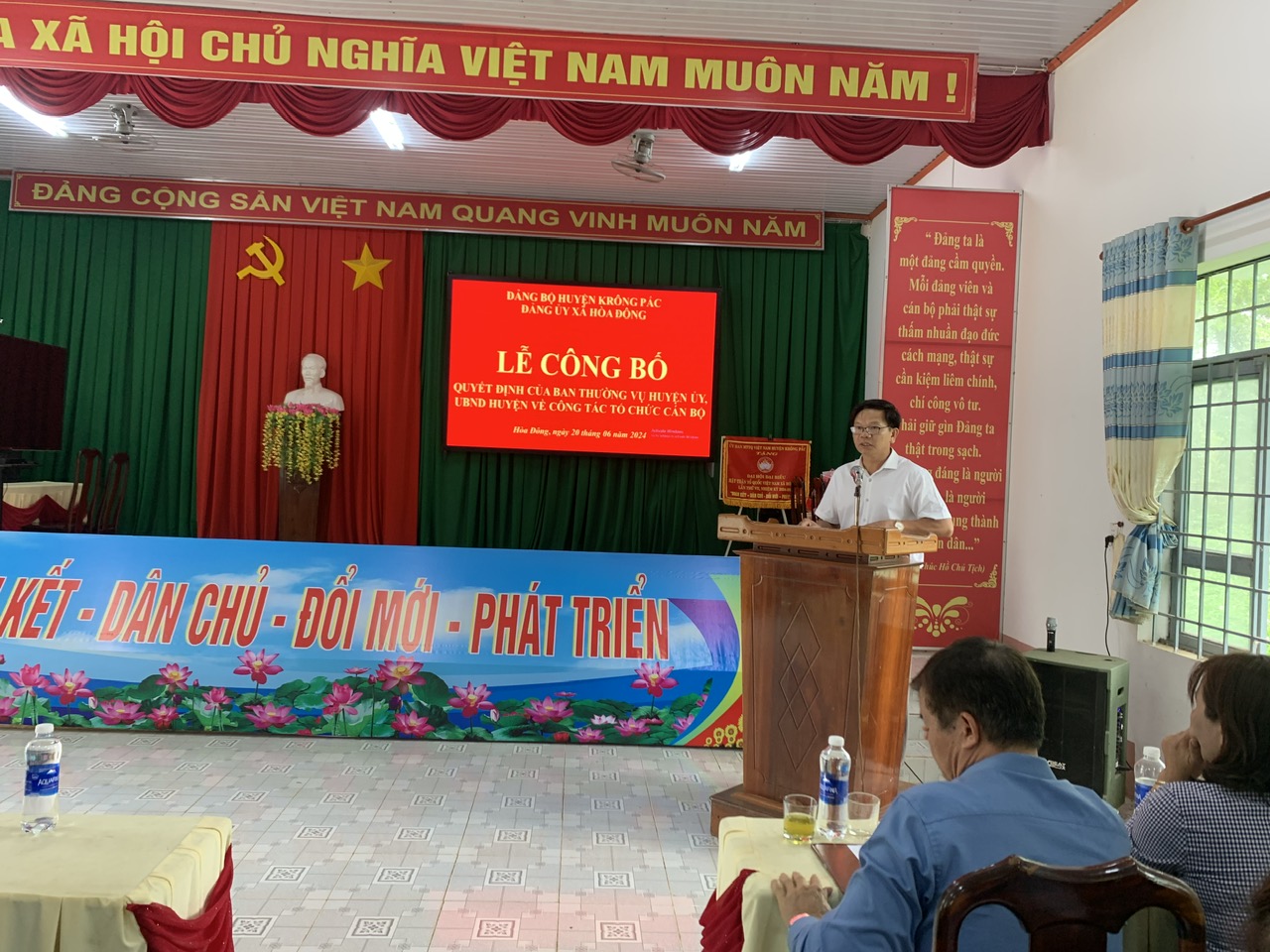 Công bố quyết định cán bộ H 2